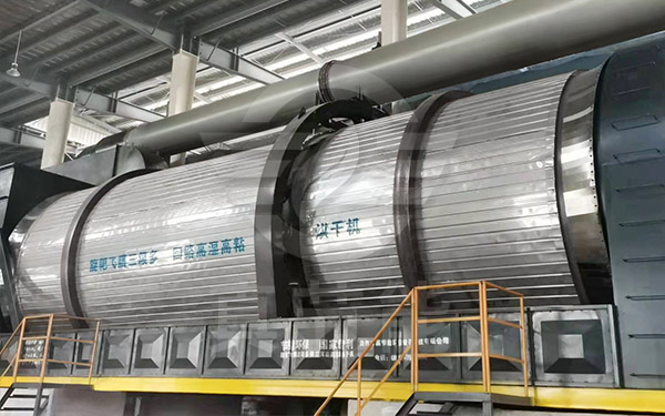 酒糟烘干機(jī)運行現(xiàn)場 酒糟烘干機(jī)運行現(xiàn)場